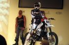 motocykl-fmx-dirtbike-z-napedem-elektrycznym-w-calej-okazalosci