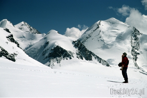 rafal-na-tle-pollux-a-z-lewej-4092m-npm-i-castor-a-4228m-npm