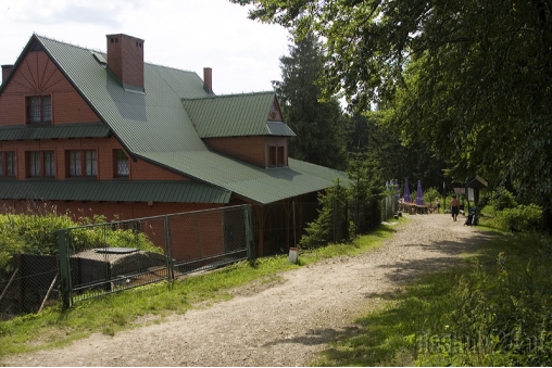 schronisko-pttk-na-stozku-beskid-slaski