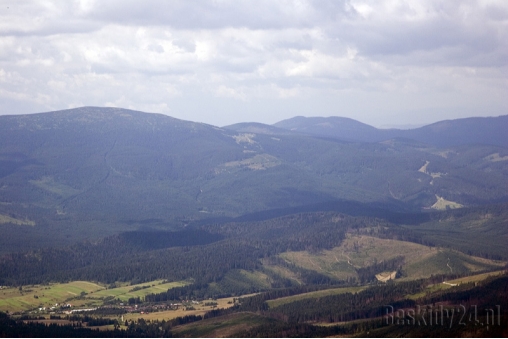 masyw-pilska-palenicy-oraz-rysianki-i-lipowskiej-ze-szczytu-babiej-gory-beskid-zywiecki