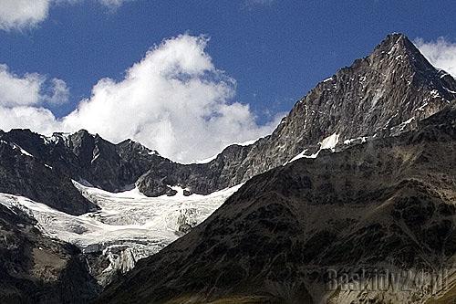 W Himalajach i Alpach śnieżne tsunami