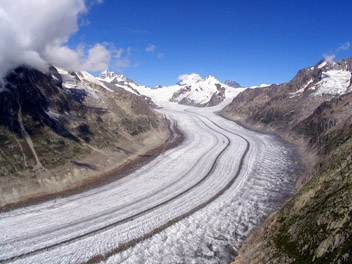 Lodowiec Aletsch w Alpach Berneńskich Lodowiec Aletsch w Alpach Berneńskich