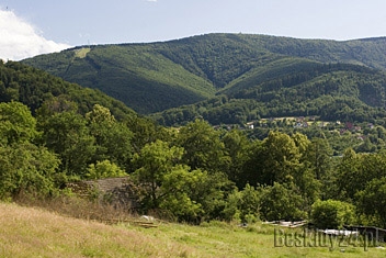 Ustroń, widok w kierunku Czantorii  Fot.: Arch. Beskidy24.pl