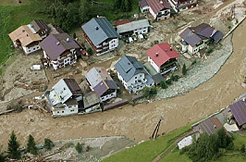 W ciągu kilku minut woda zatopiła domy