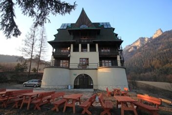 Schronisko PTTK Trzy Korony - Pieniny Schronisko PTTK Trzy Korony - Pieniny