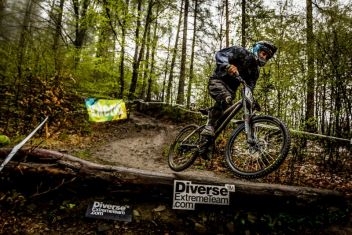 Diverse Downhill Contest – oficjalna relacja video