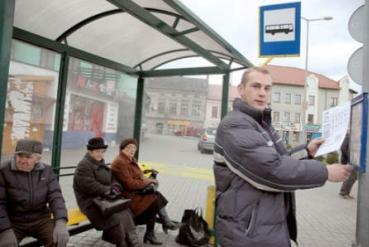 Z rozkładów jazdy znika wiele sobotnich i niedzielnych kursów autobusów