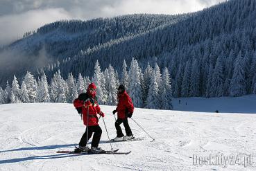 Śniegu w górach coraz więcej. Beskidzcy goprowcy czekają na narciarzy.