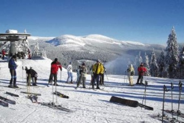 Mieszkańcy naszego regionu chętnie jeżdżą na narty do Czech, bo koszty dojazdu niewielkie, a warunki do szusowania są wyśmienite.
