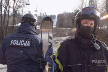 Starszy sierżant Artur Walczuk chwilę przed wyjazdem na patrol w szczyrkowskim COS Starszy sierżant Artur Walczuk chwilę przed wyjazdem na patrol w szczyrkowskim COS