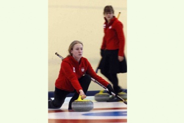 Reprezentacja Polski dziewcząt w curlingu podczas wczorajszego treningu w Bielsku.  Fot.: J. Drost