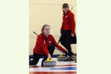 Reprezentacja Polski dziewcząt w curlingu podczas wczorajszego treningu w Bielsku. Fot.: J. Drost Reprezentacja Polski dziewcząt w curlingu podczas wczorajszego treningu w Bielsku. Fot.: J. Drost