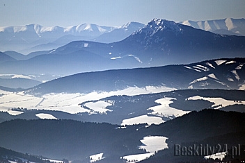 Wielki Chocz i Tatry Niskie w tle  Fot.: Arch. Beskidy24.pl